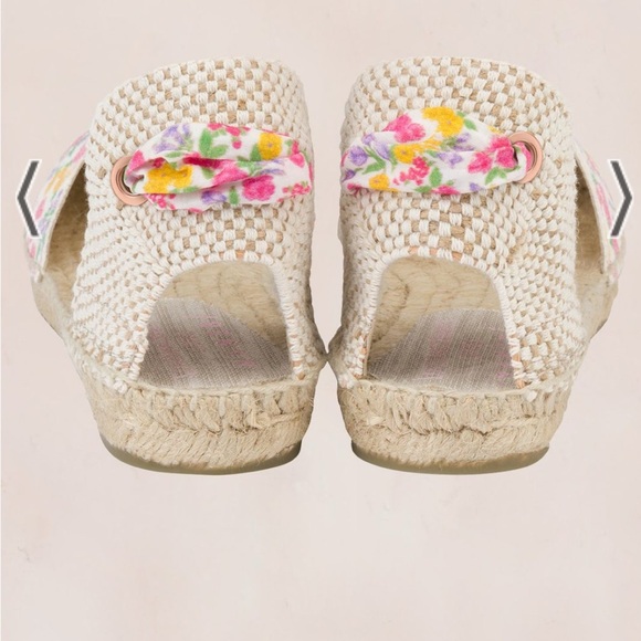 LoveShackFancy x Manebi Velenciana in the color Fruity Punch - Picture 11 of 13